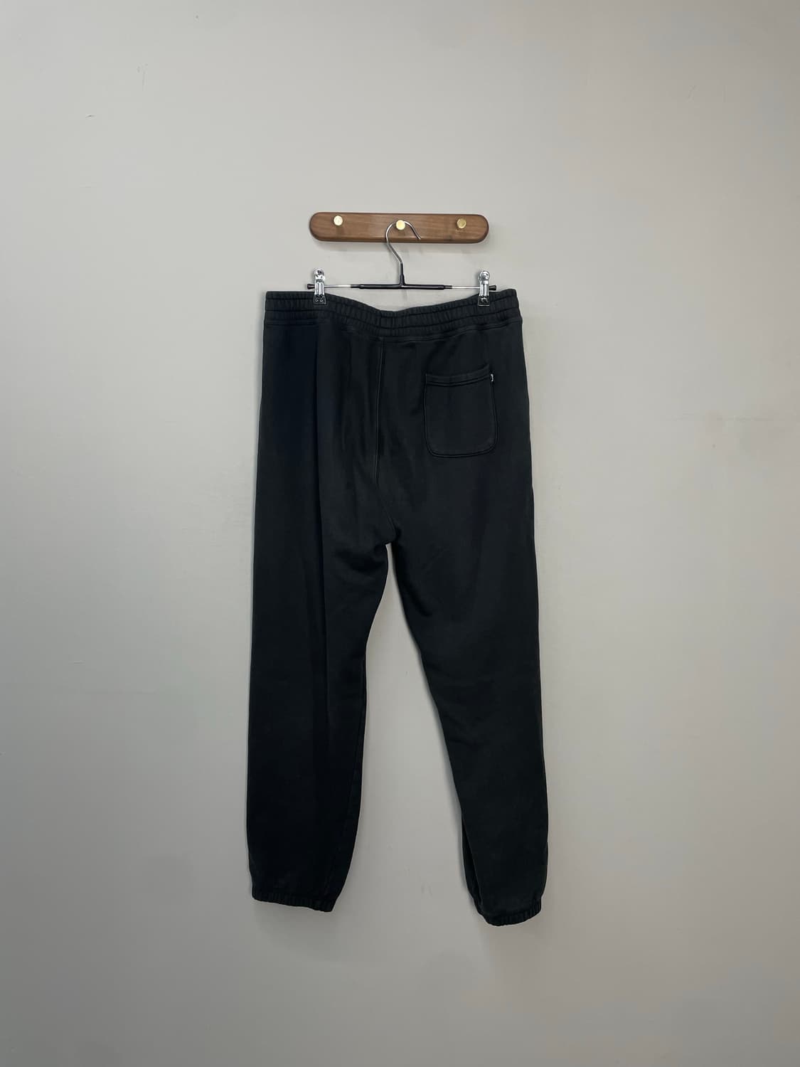 스투시 스탁 로고 블랙 스웨트 팬츠 H1870 상품이미지4