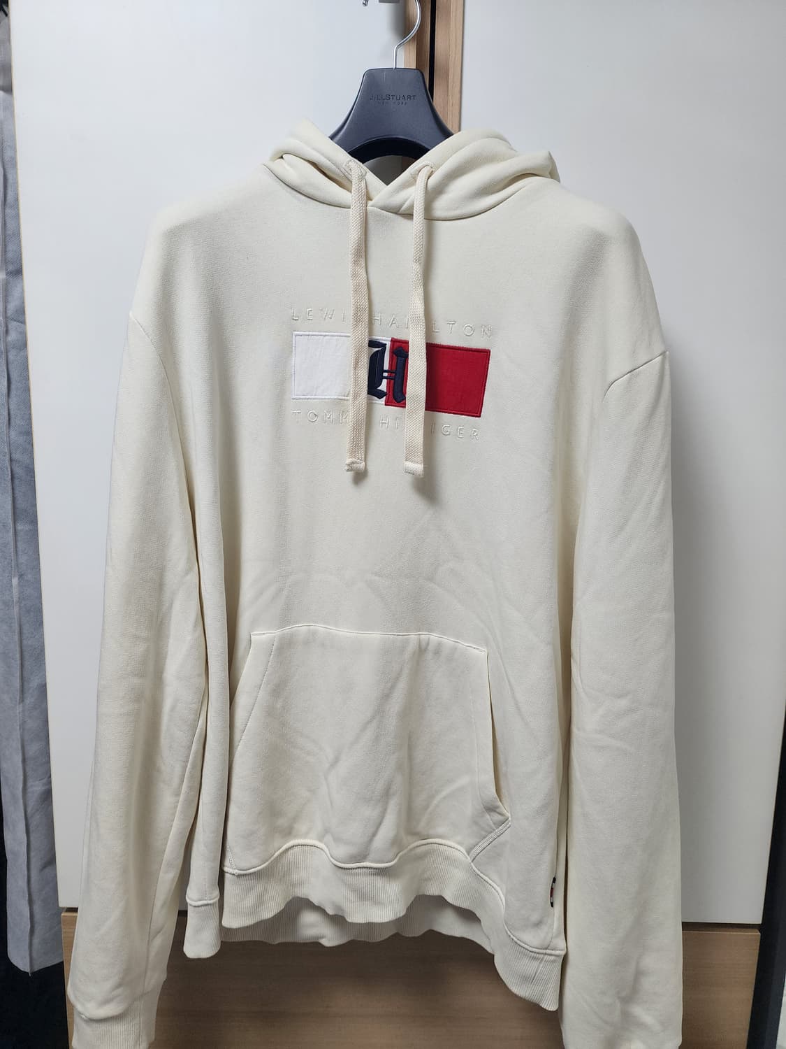 [L]타미힐피거 루이스해밀턴콜라보 후드티 상품이미지3