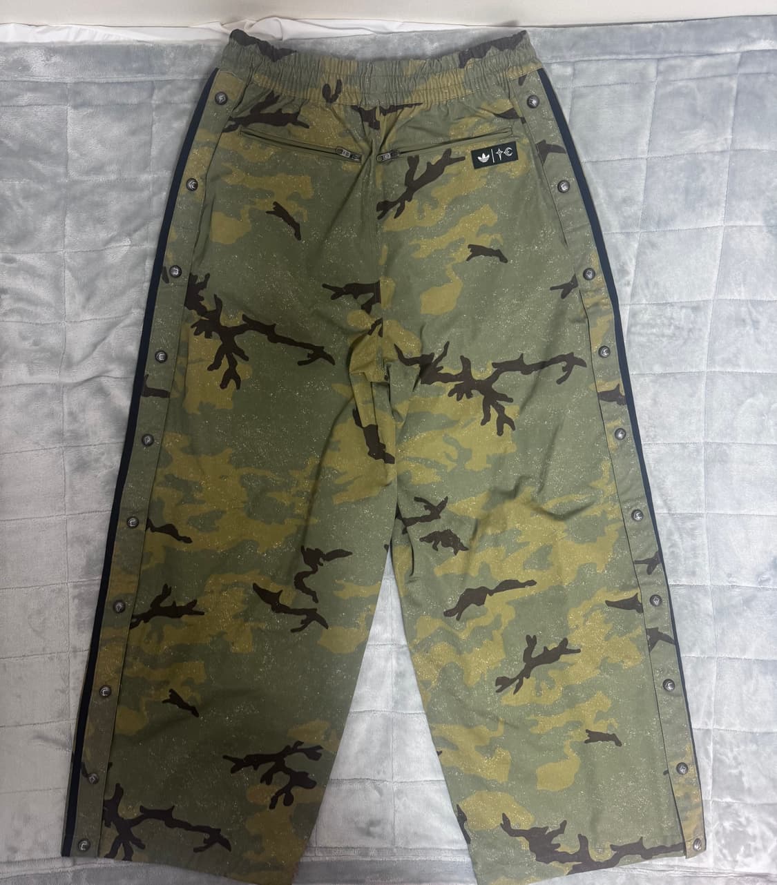 떠그클럽 트랙팬츠 포커스 올리브 크림 화이트 L사이즈 상품이미지3