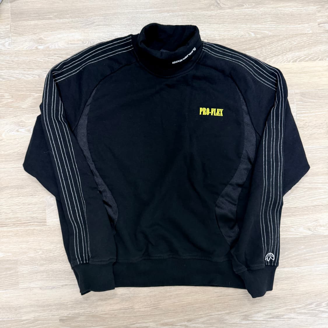 아디다스 알렉산더왕 맨투맨 M 상품이미지1