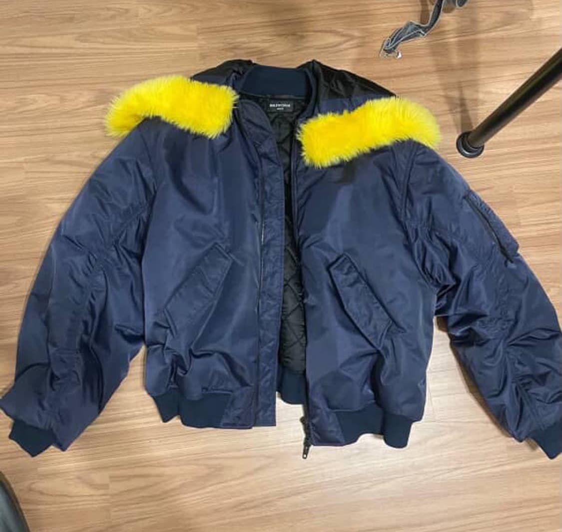 발렌시아가 n2b 봄버 상품이미지2