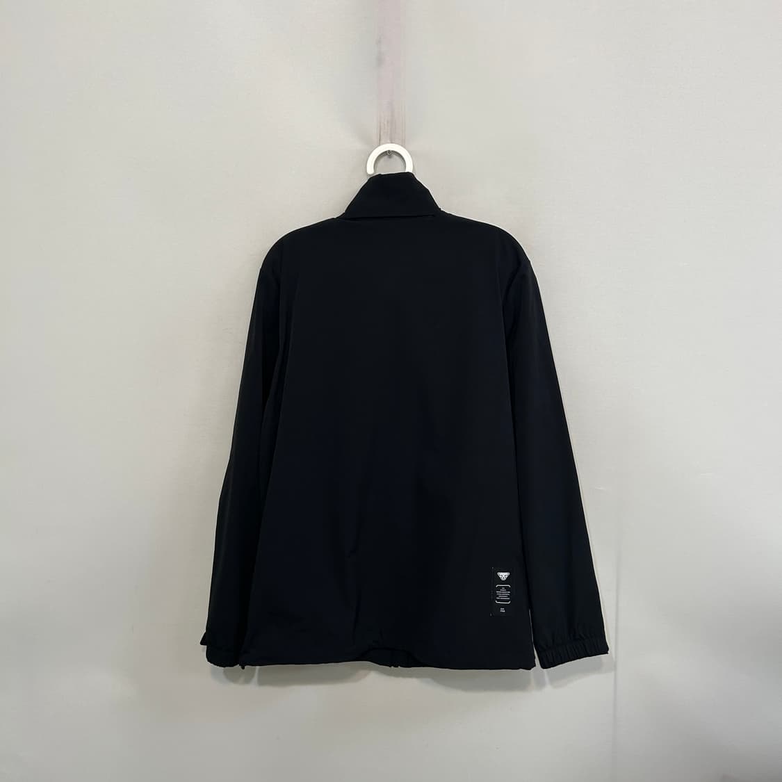 다이나핏 남성 블랙 바람막이 95  상품이미지3