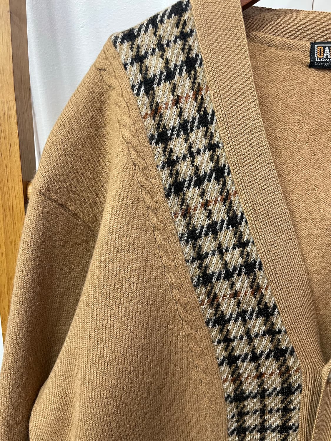 닥스 꽈배기 체크 가디건 상품이미지3