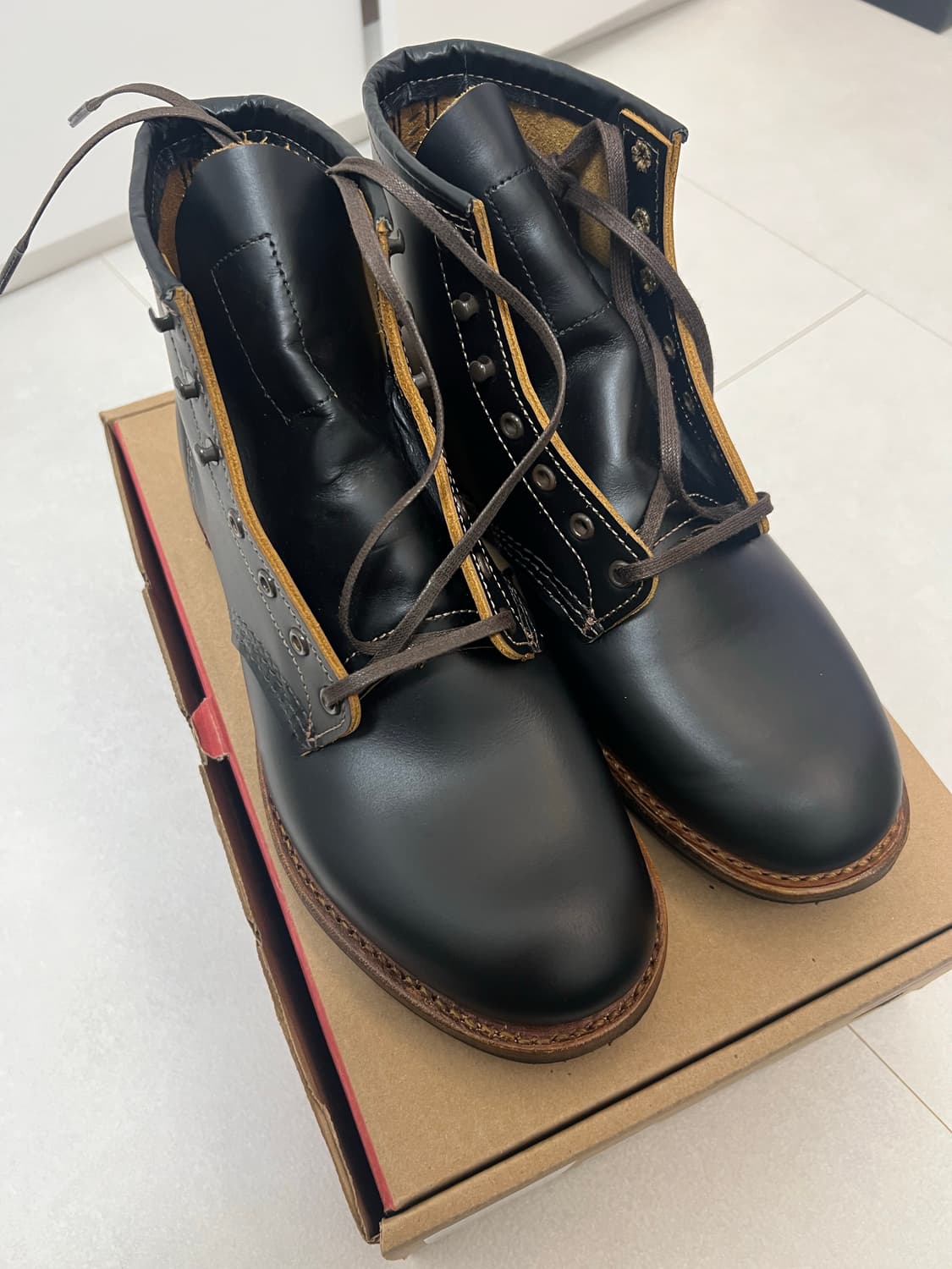 레드윙 9060 플랫박스 상품이미지1