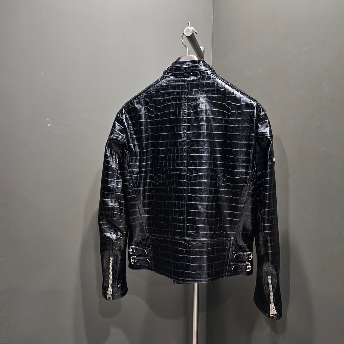 (국내1피스)톰포드 크록이펙트 바이커레더지퍼 가죽자켓 상품이미지3