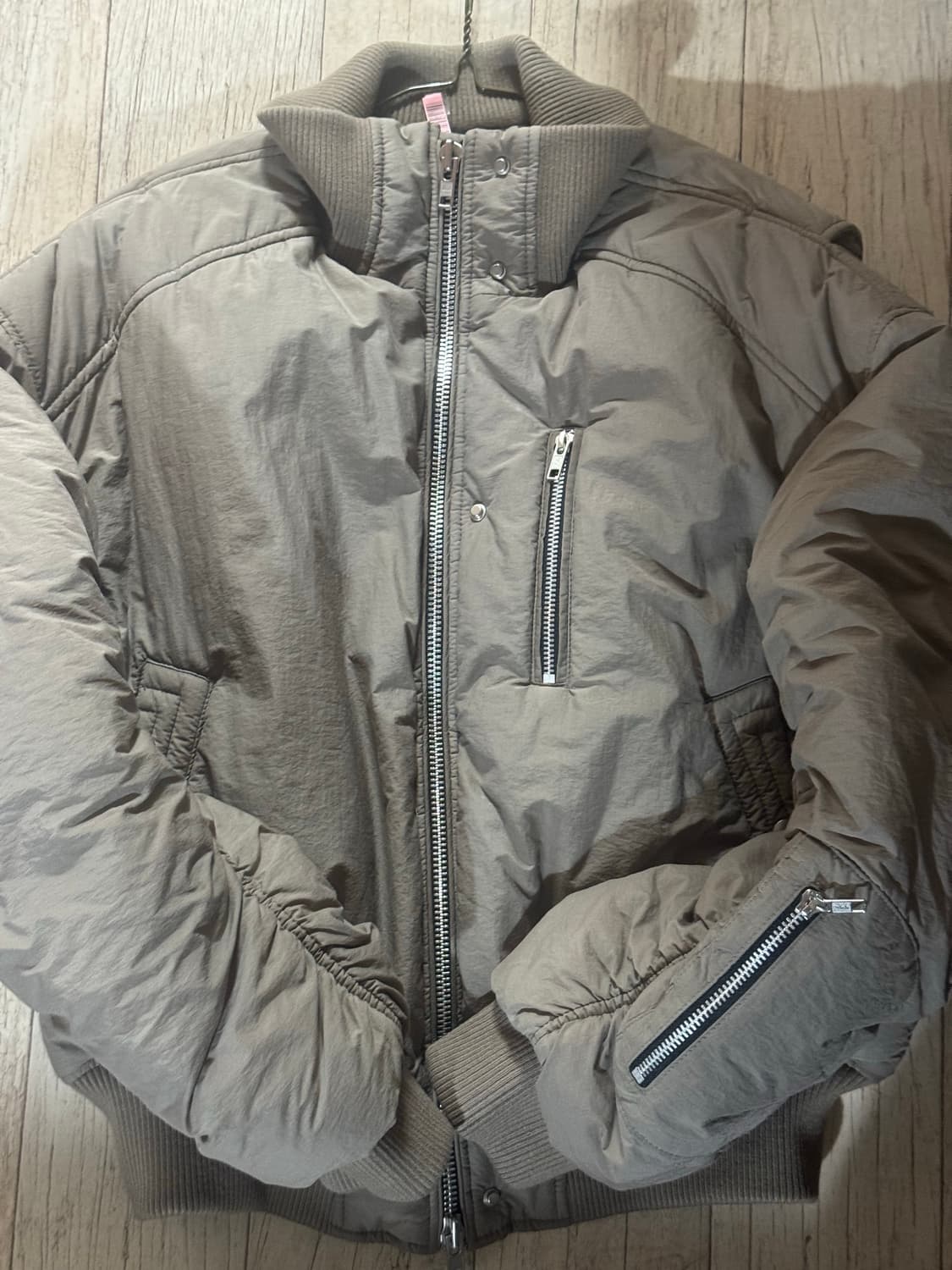 알렌느 하이넥 봄버 카키 베이지 상품이미지2