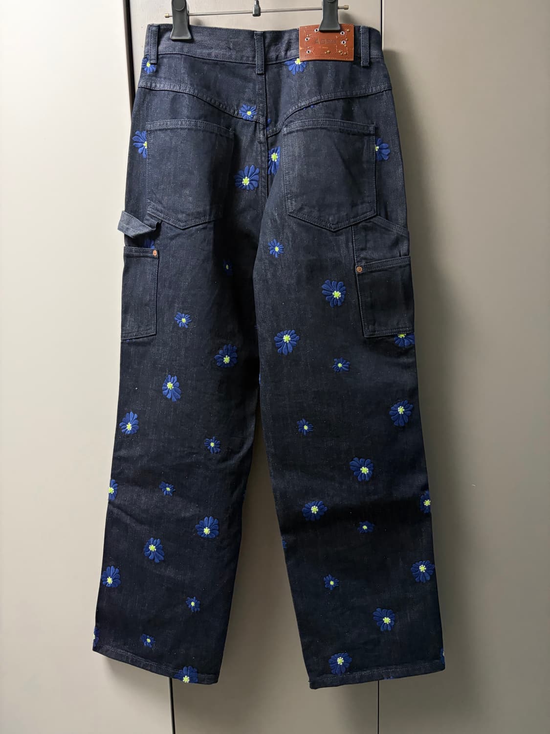 앤더슨벨 플라워 엠브로이더리 카펜터 진 apa733m, 28사이즈 상품이미지2