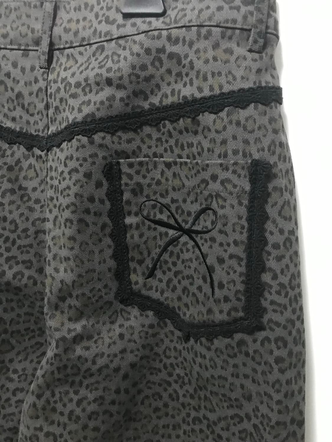 셋업이엑스이 레오파드 레이스 팬츠 차콜 상품이미지4