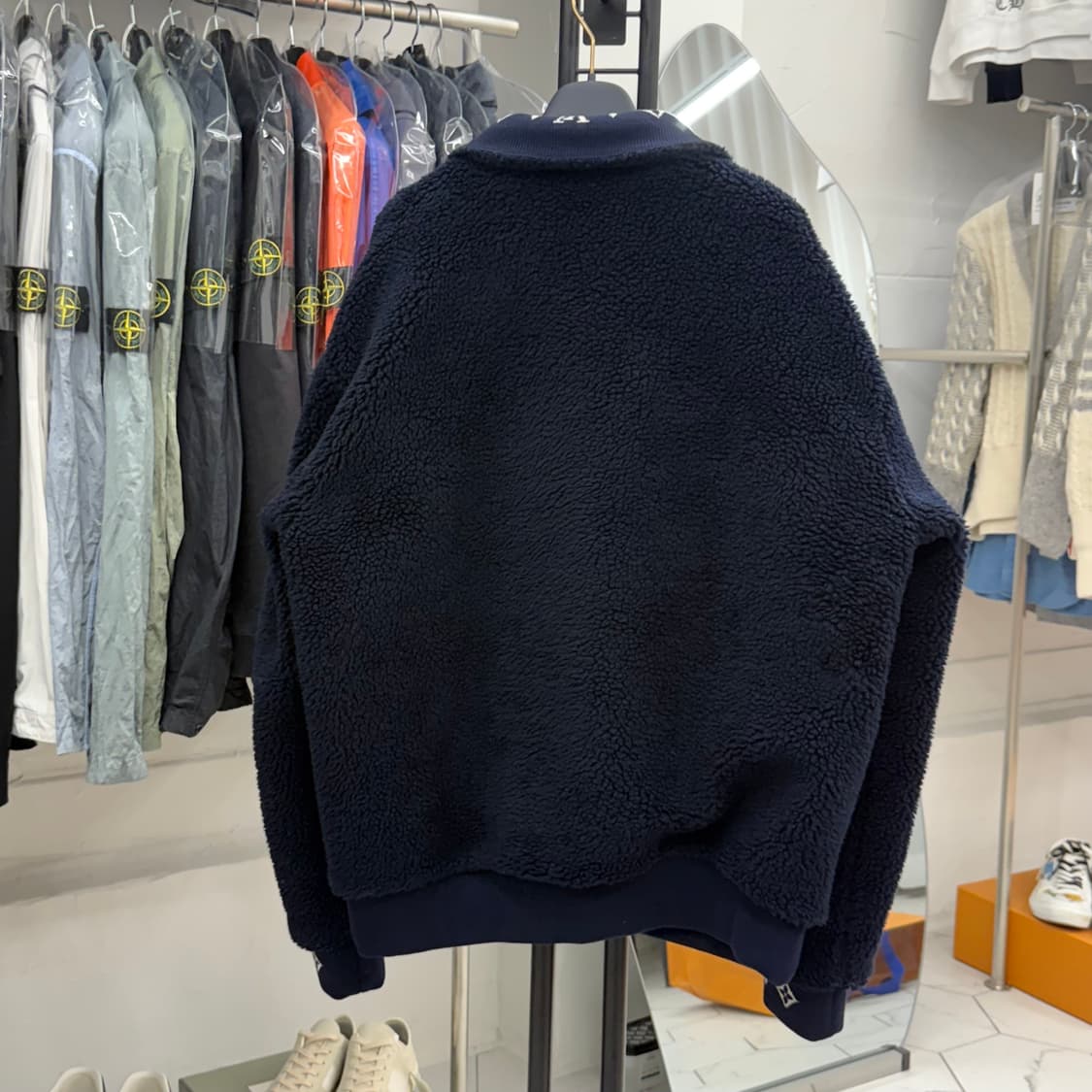 [XL] 루이비통 레더패치 플리스 블루종 상품이미지2