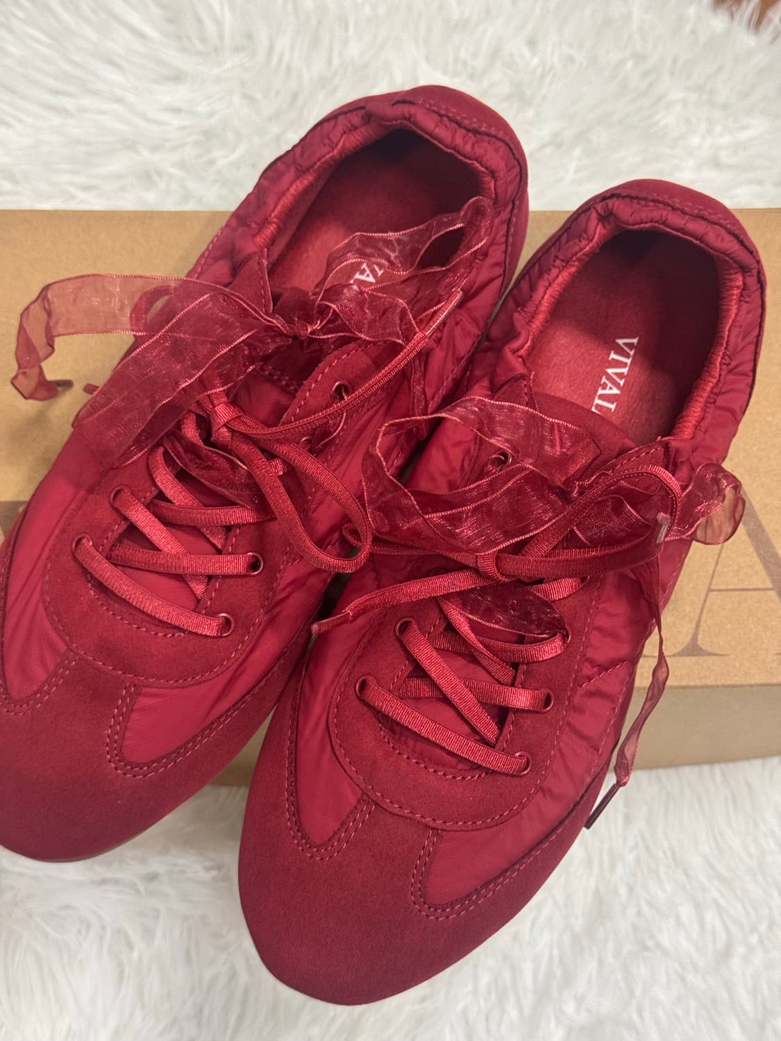 비바이아 VIVAIA 얀시 레드 새상품 235 상품이미지4