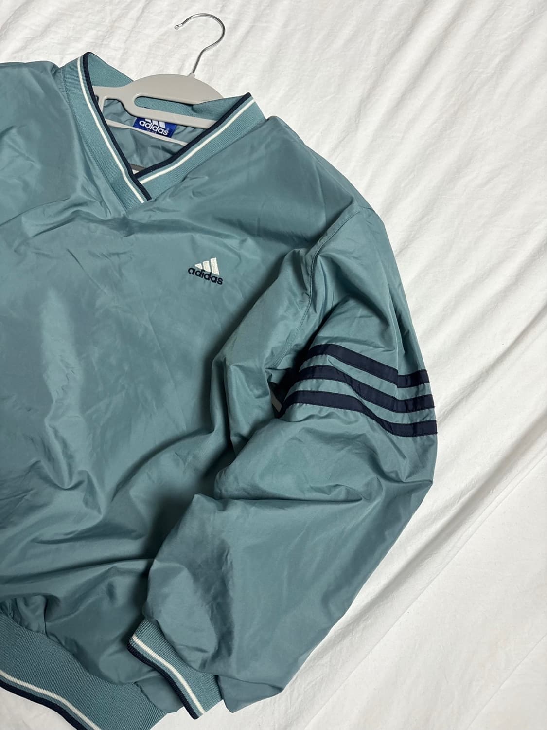 아디다스 브이넥 청록색 웜업 상품이미지3