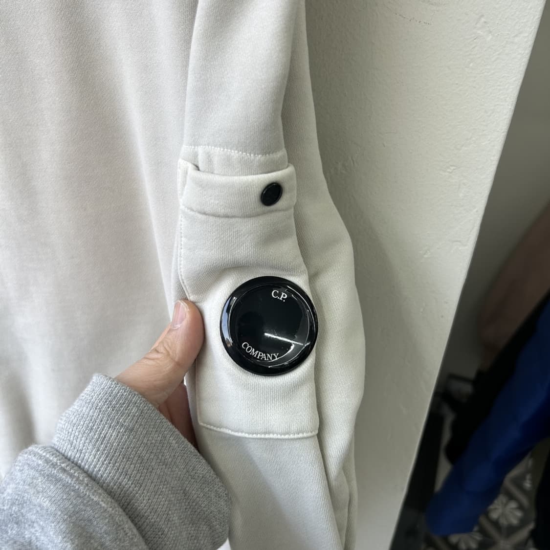 15948 - C.P 컴퍼니 렌즈 맨투맨 상품이미지3