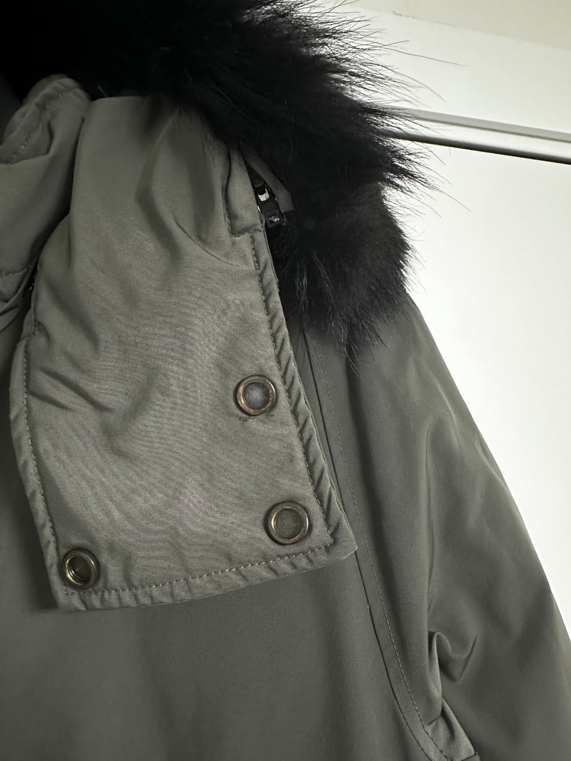 [띠어리] 남성 구스 롱패딩 상품이미지6