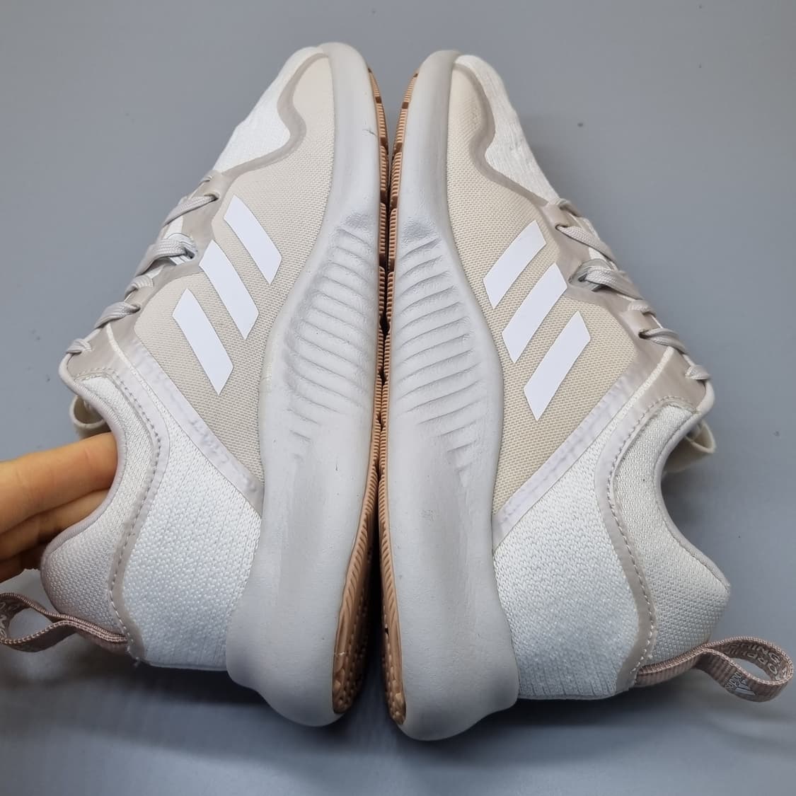 아디다스 엣지바운스 여성운동화230  상품이미지5