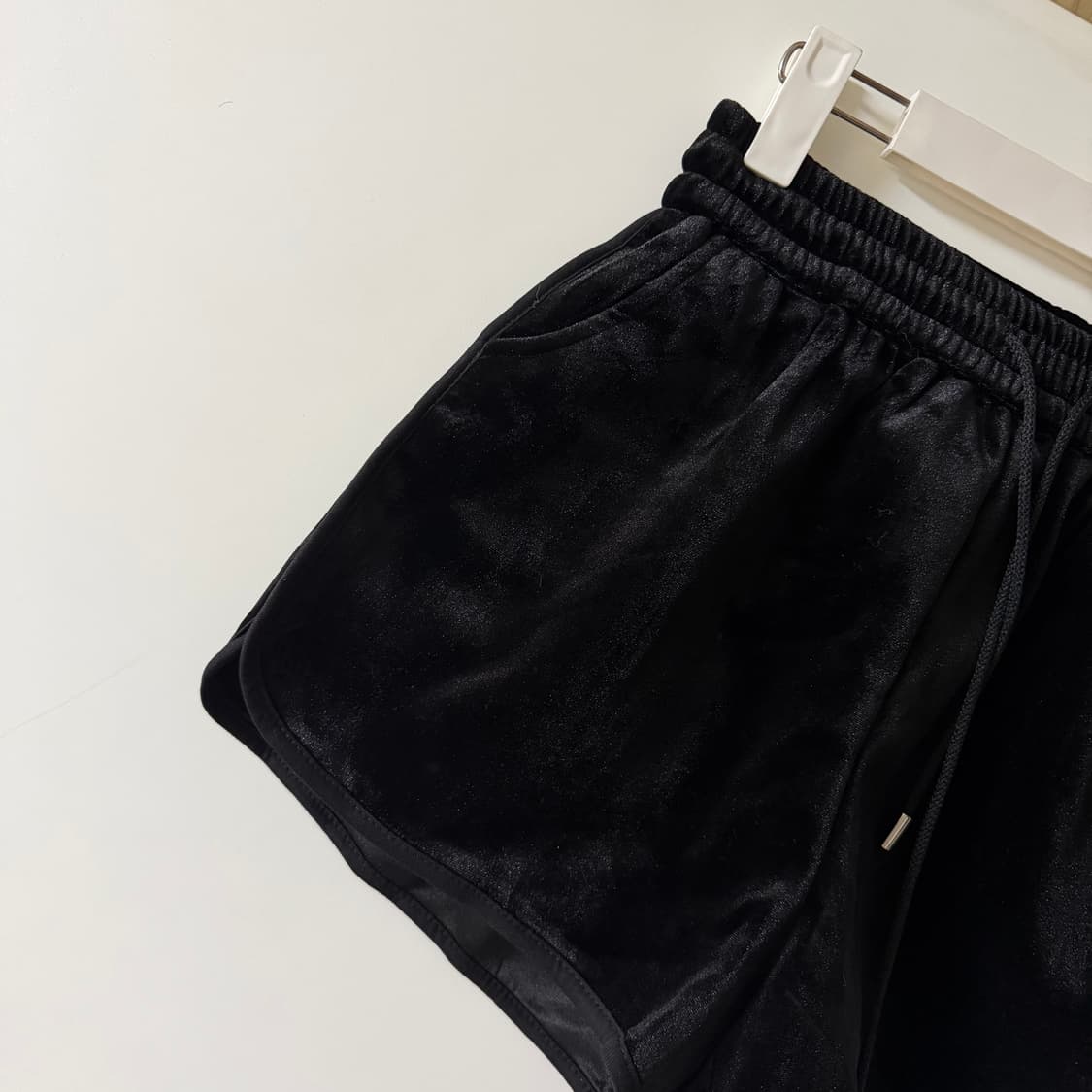 새상품 여자 벨벳 반바지 상품이미지2