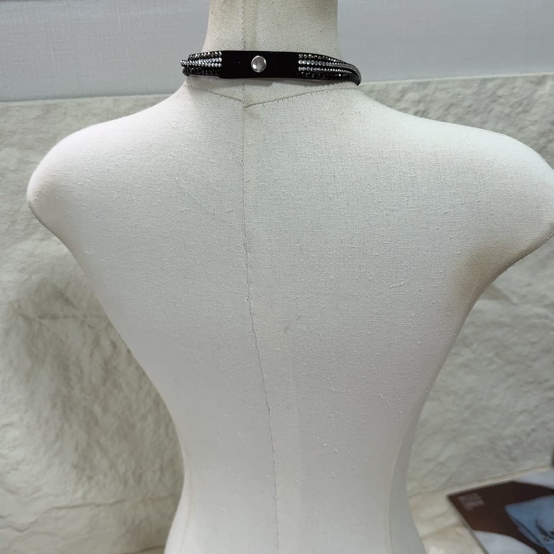 빈티지 고딕 스웨이드 리벳  초커 목걸이 상품이미지3