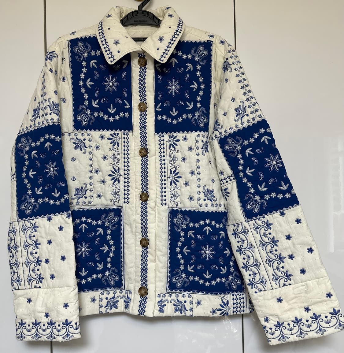 산드로 자수 패치워크 자켓점퍼 상품이미지1