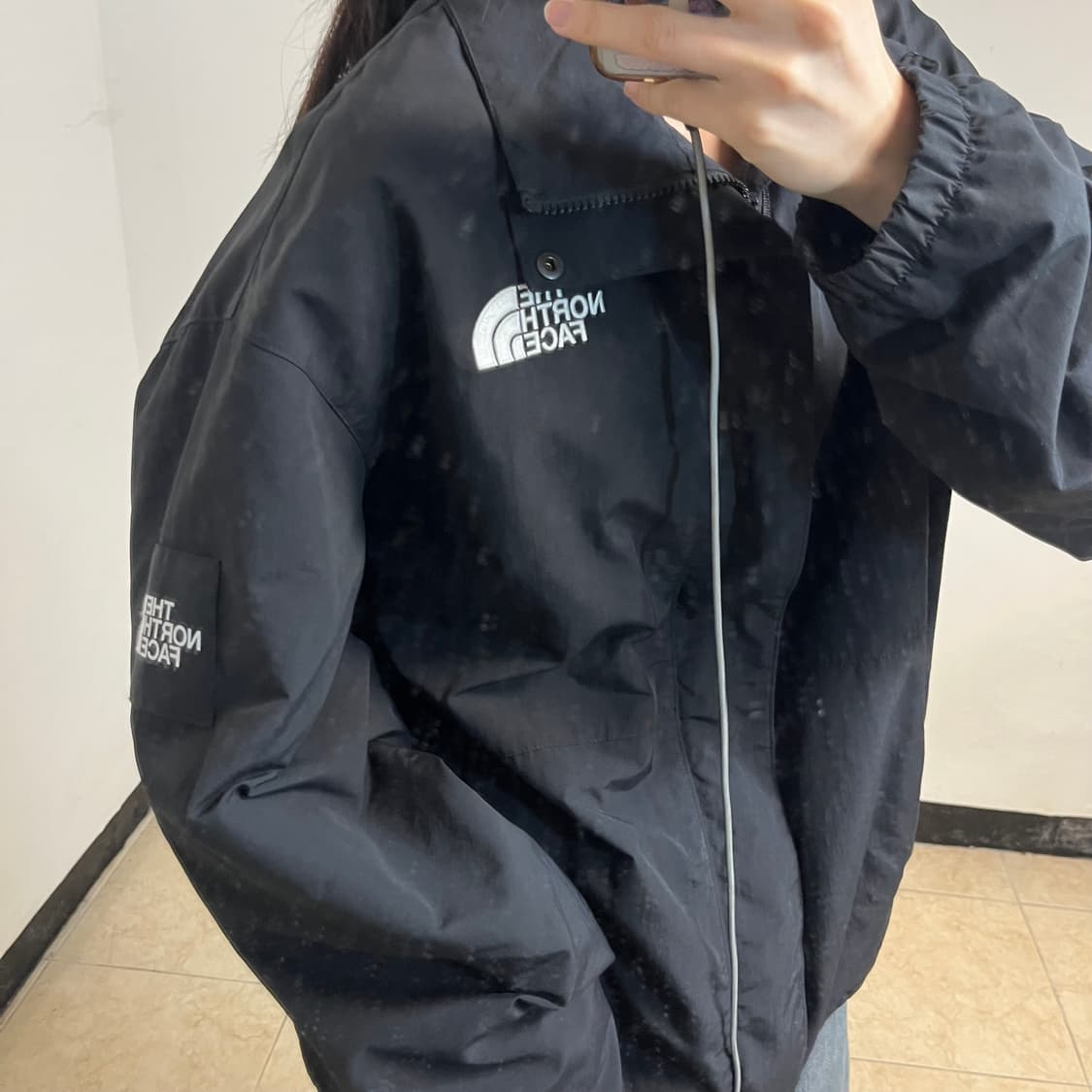 The North Face Nilton Windbreaker 상품이미지3