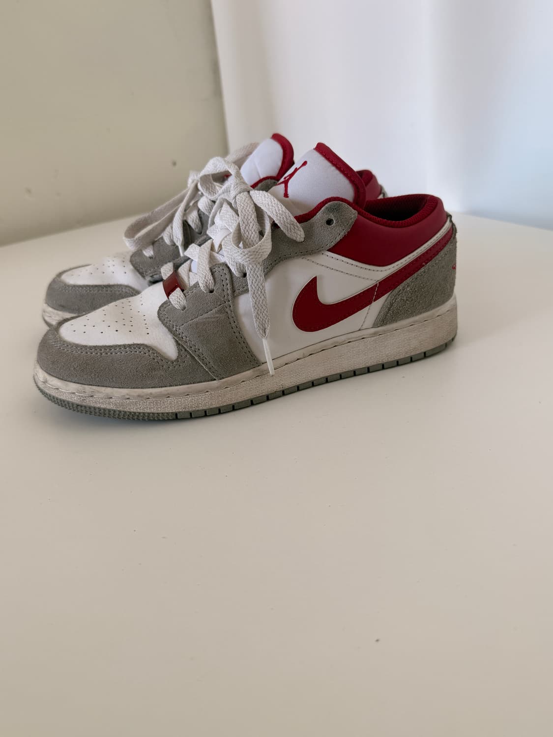 조던(JORDAN) 1 로우 라이트 스모크 그레이 상품이미지1