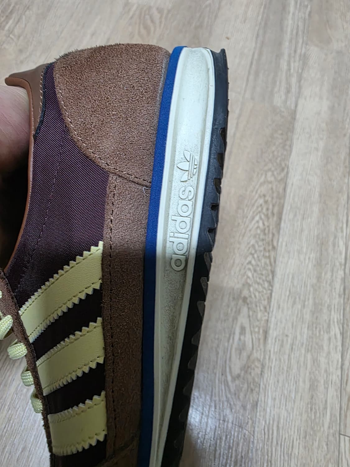 아디다스 운동화 상품이미지5