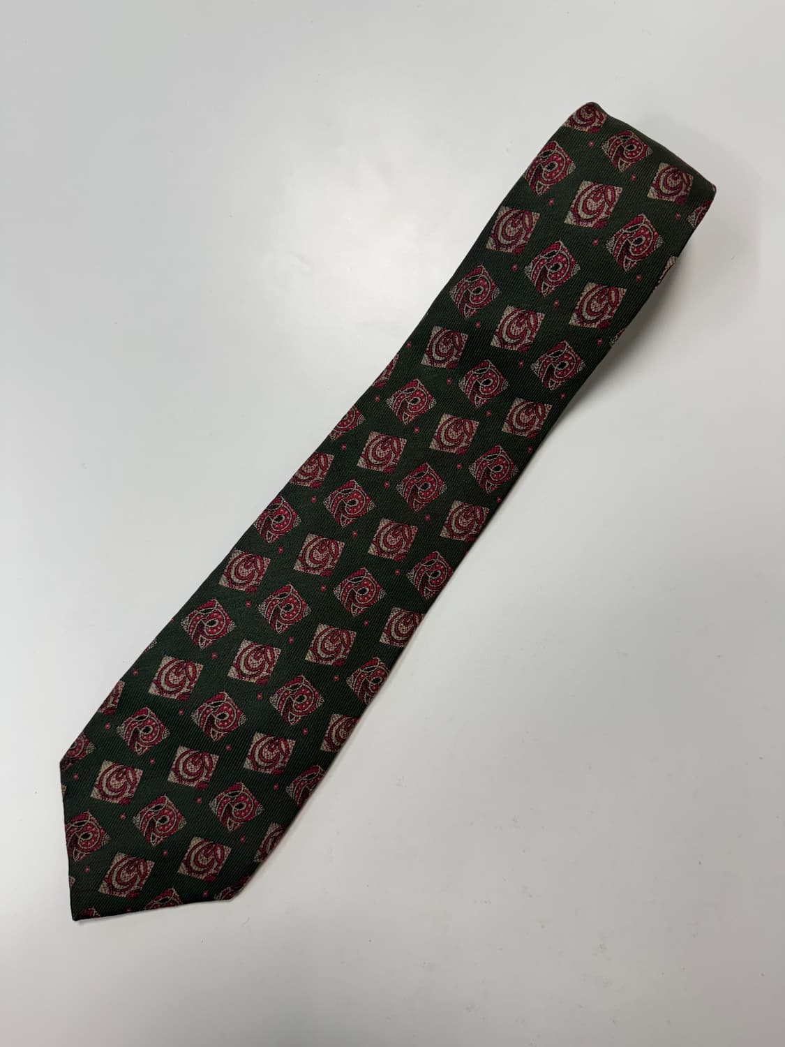 발렌티노 (Valentino) 명품 실크 넥타이 8.7cm 상품이미지1