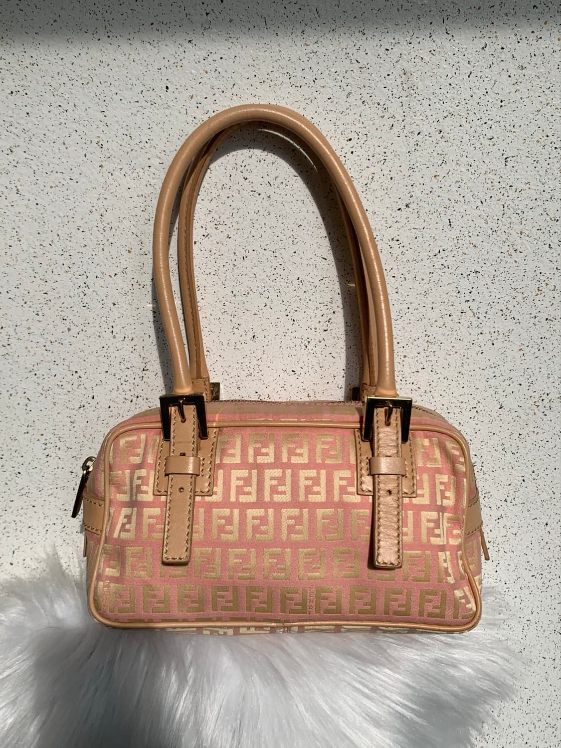 유일매물💞 FENDI 주카 패턴 핑크 토트 숄더백 상품이미지2