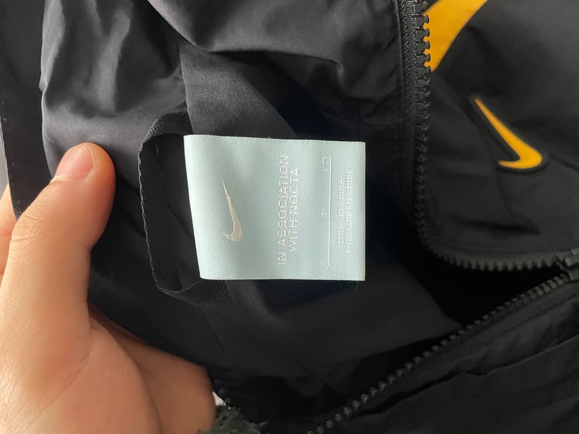 나이키 X 녹타 바람막이 상품이미지5