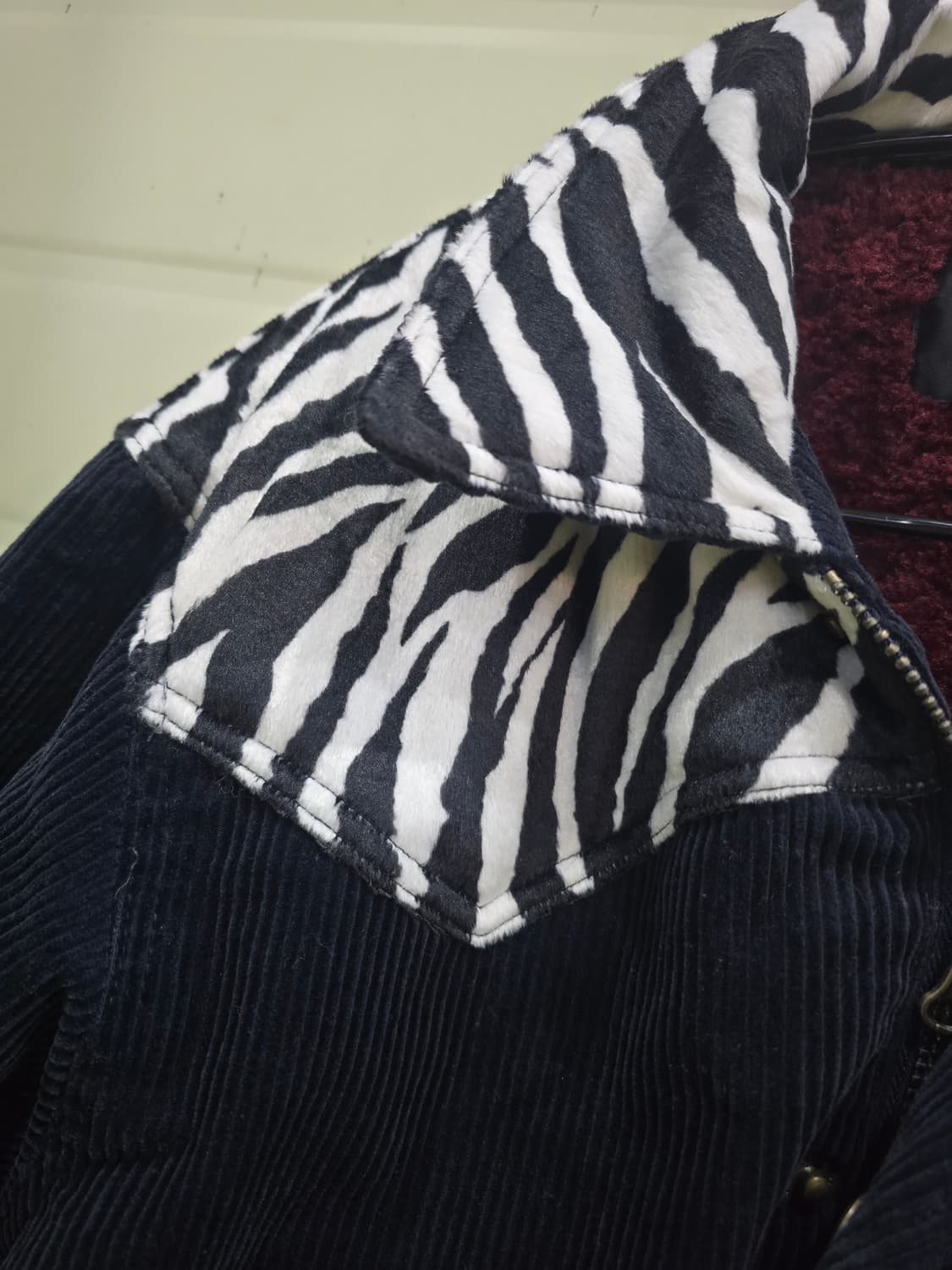 스티렌난다 3CE 코듀로이 지브라 자켓 상품이미지7