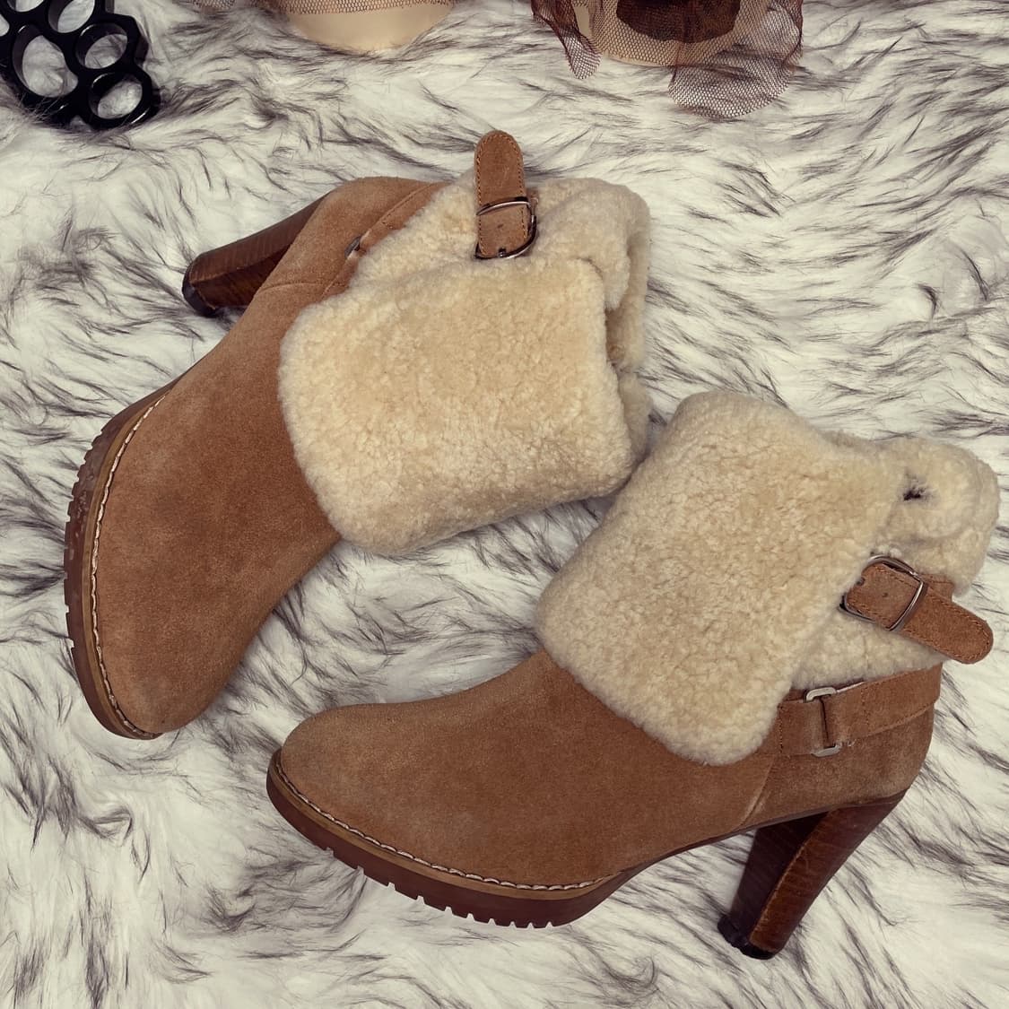 UGG 갸루 스웨이드 부츠힐 상품이미지1