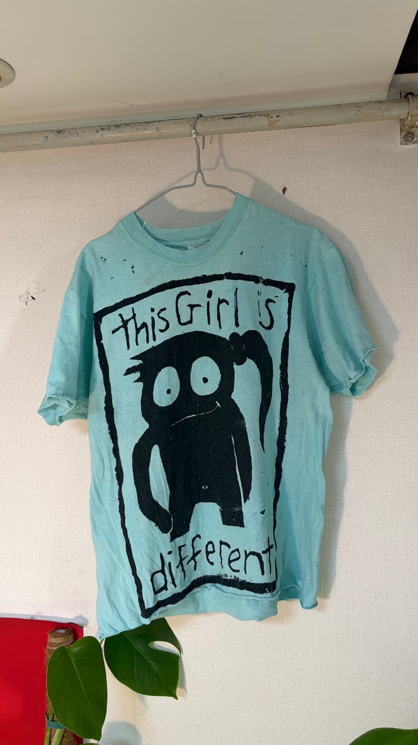 Vintage 90s this girl is different핑크플로이드 상품이미지1