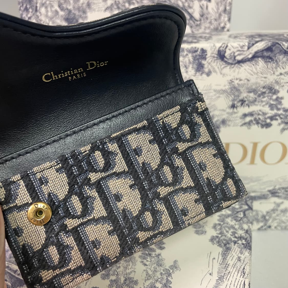 디올 오블리크 새들 카드지갑 상품이미지8