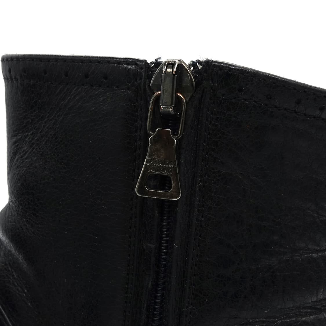 [35/5, 230] PRADA 프라다 스터드 라운드토 레더 부츠 상품이미지6