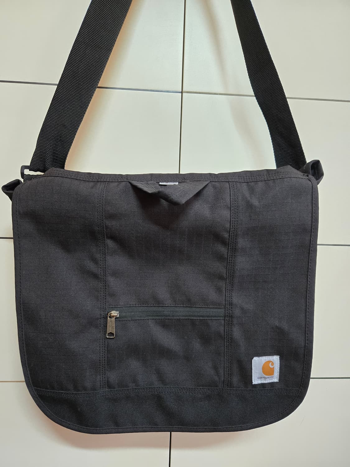 칼하트 블랙 메신저 백 상품이미지1