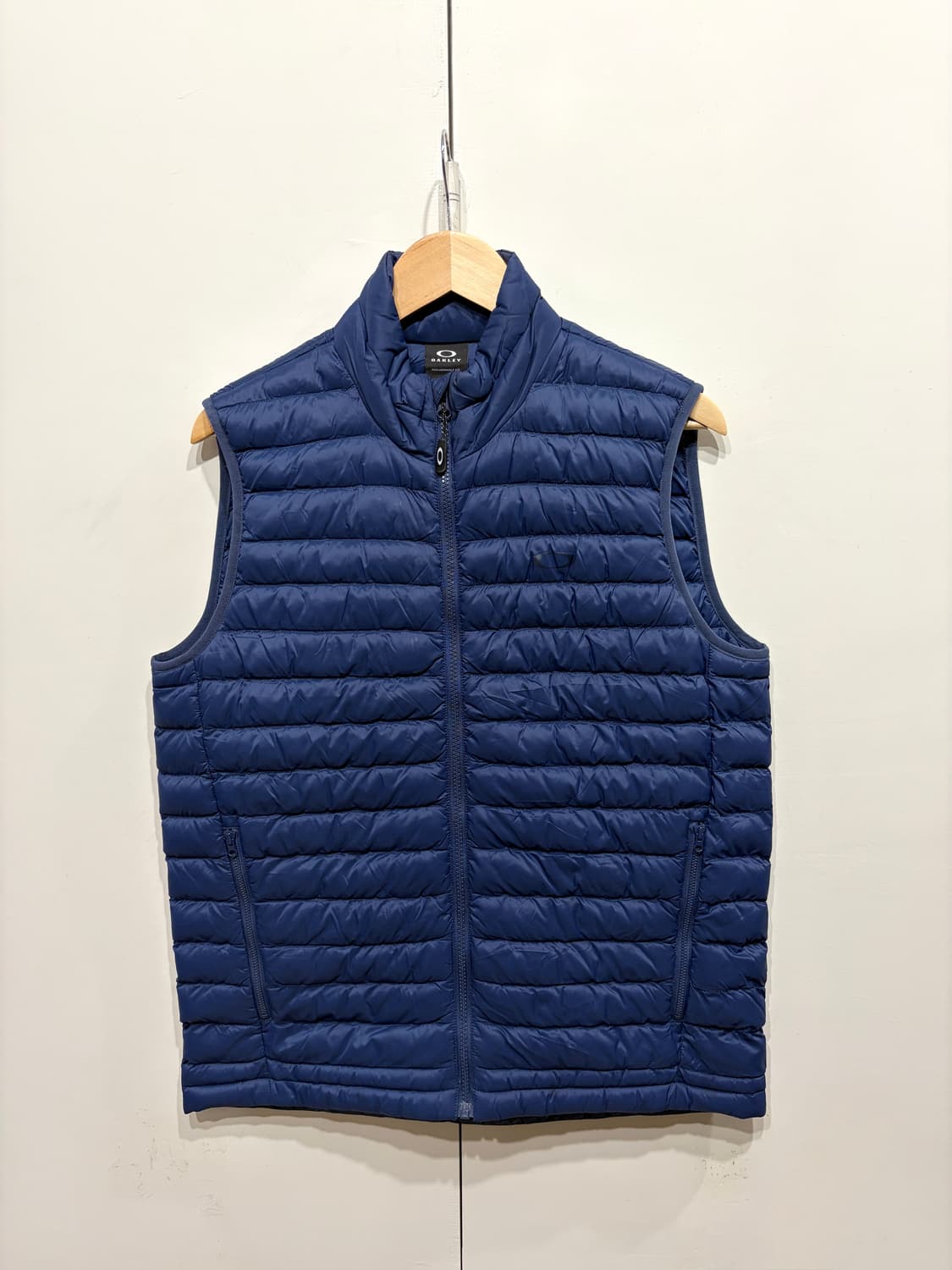 오클리 경량 패딩 조끼 상품이미지1