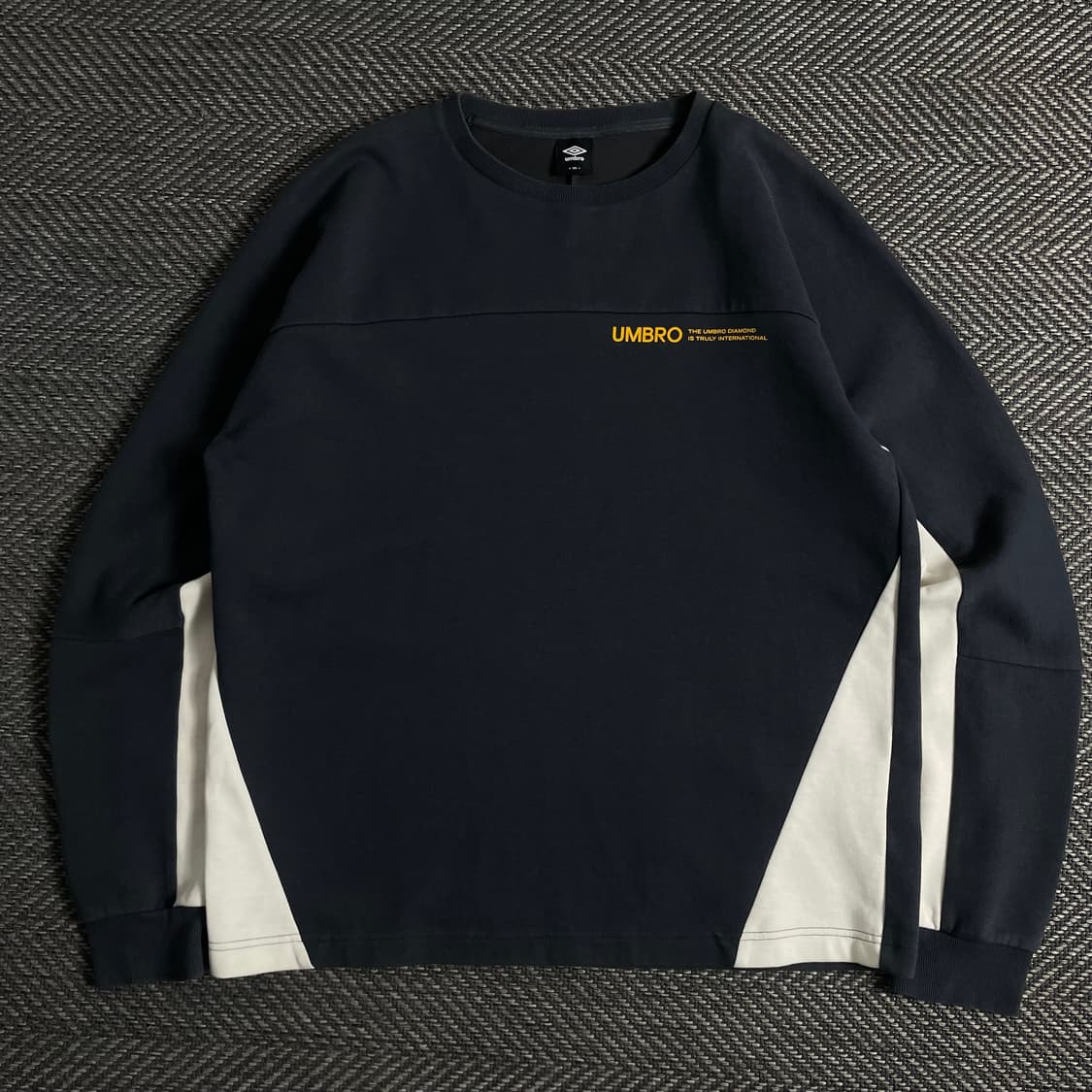 엄브로 빅로고 컬러블럭 스웻 셔츠 y 3782 상품이미지3