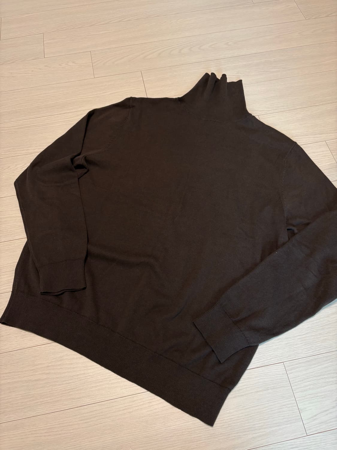 H&M 메리노 니트 터틀넥 브라운 슬림핏 L 상품이미지1