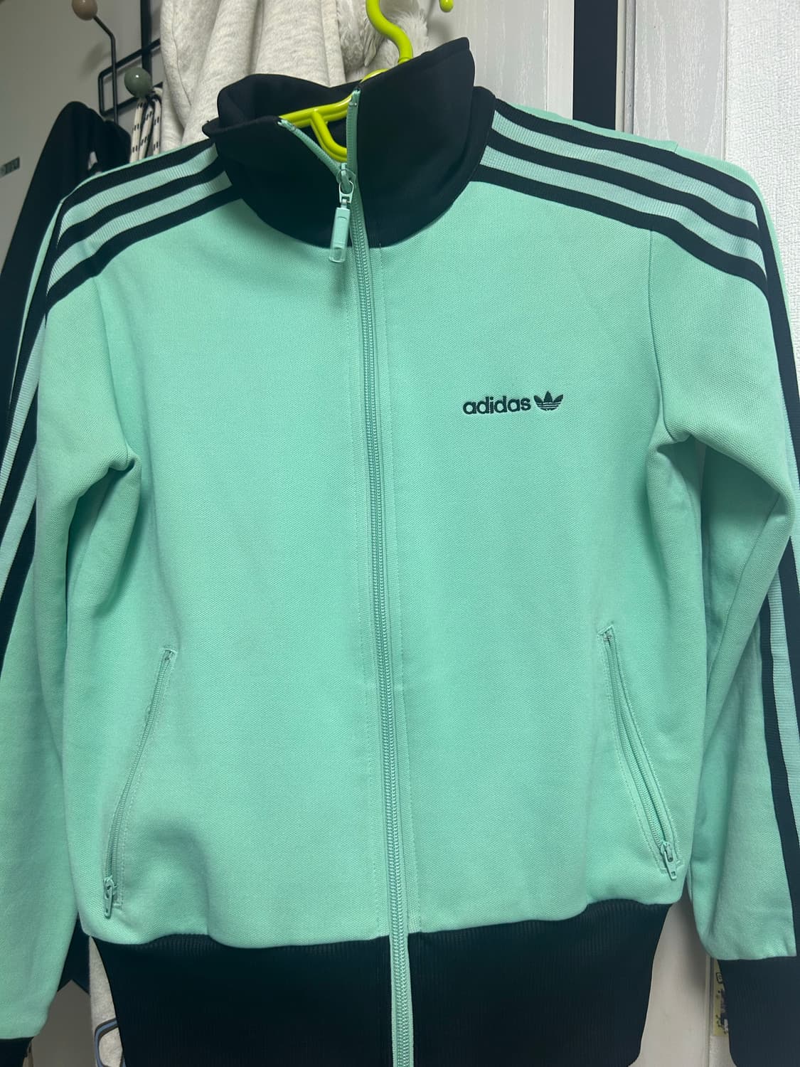 아디다스 민트져지 상품이미지1