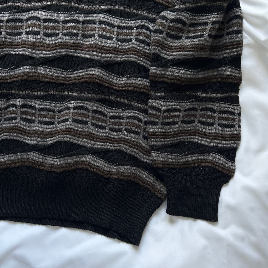 빈티지 패턴 라운드 니트 상품이미지6