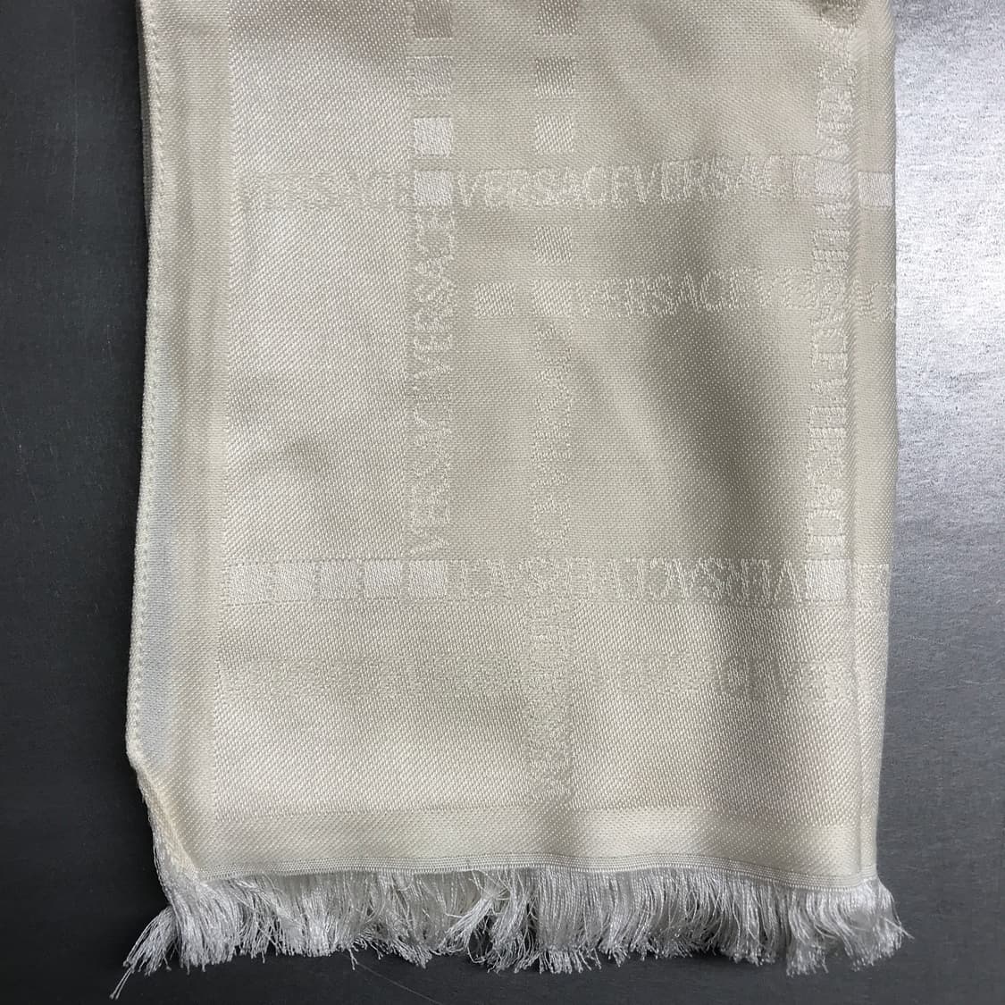 베르사체 실크 스카프 상품이미지3