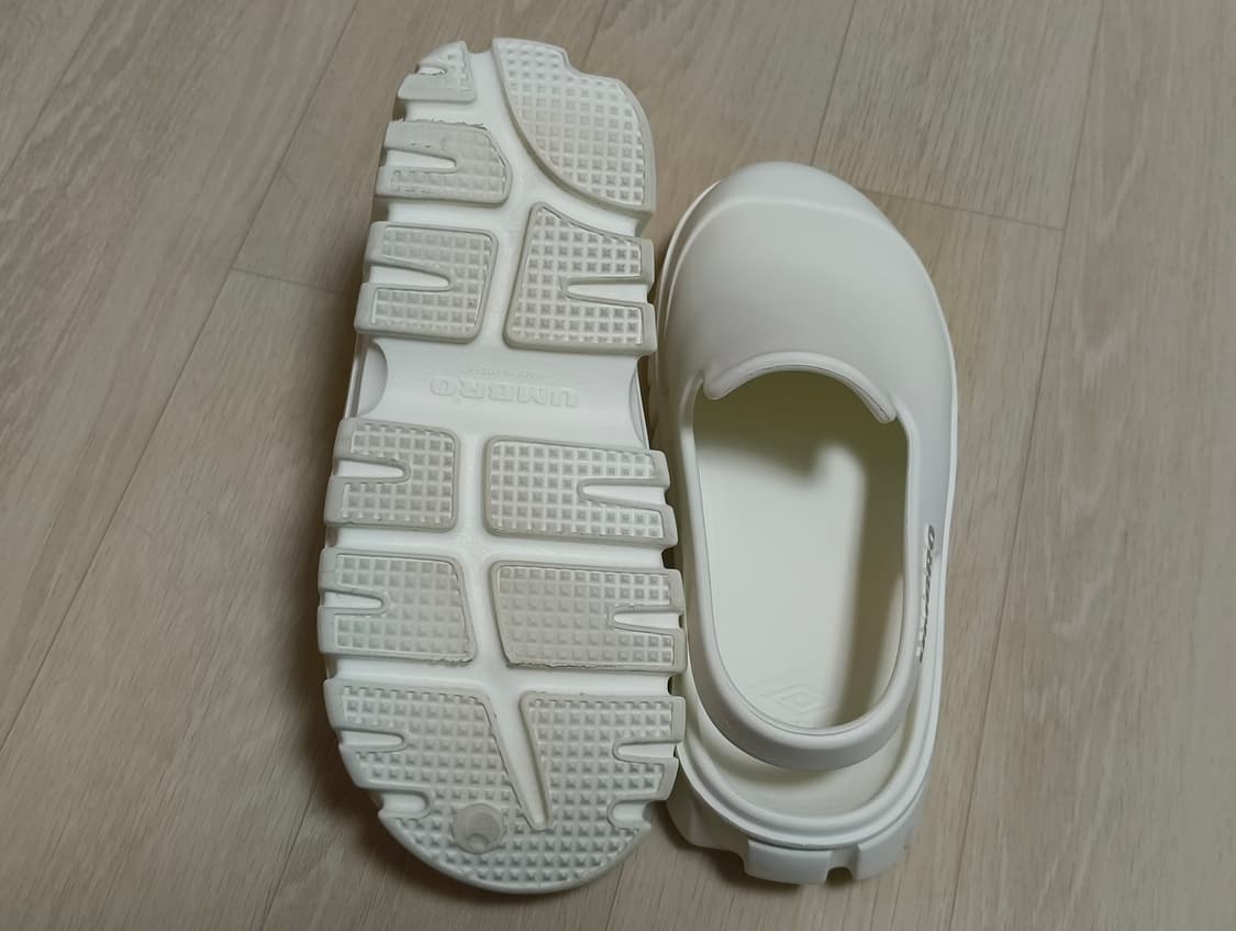 엄브로 토피 샌들 240사이즈 상품이미지6