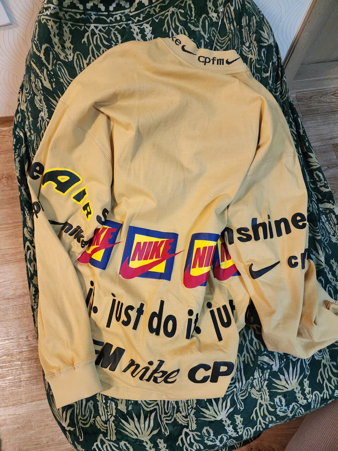 나이키 X CPFM 로고 프린트 맨투맨 상품이미지10