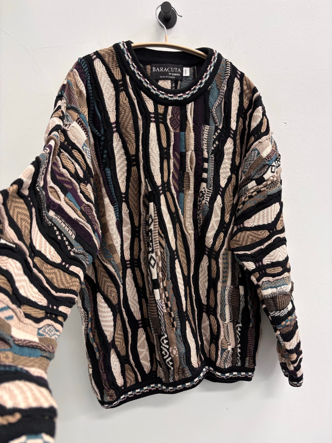 바라쿠타(BARACUTA by TUNDRA) 쿠지핏 케이블 니트 상품이미지3