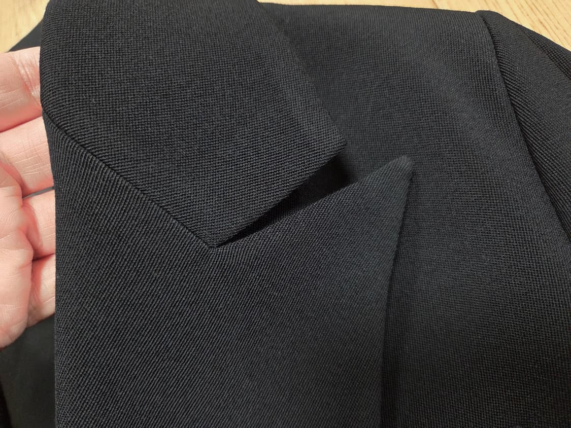 한섬 폼스튜디오(FOURM STUDIO) 금장버튼 피크드라펠 더블자켓 6 상품이미지3