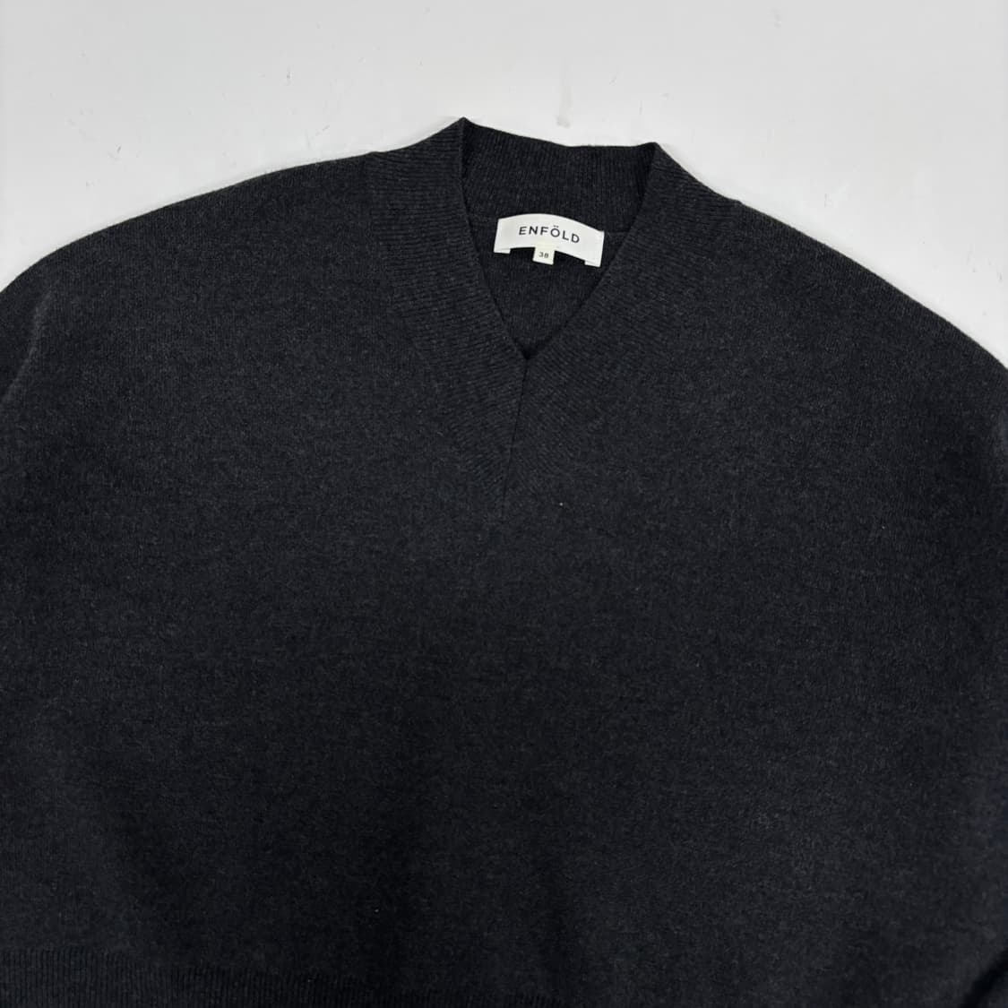 ENFOLD 엔폴드 브이넥 니트 상품이미지2