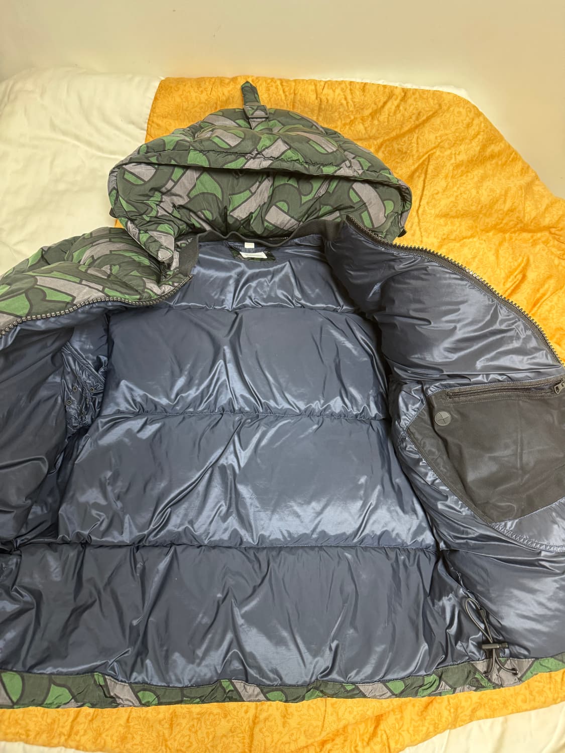 정품 버버리 모노그램 패딩 점퍼 자켓 상품이미지10