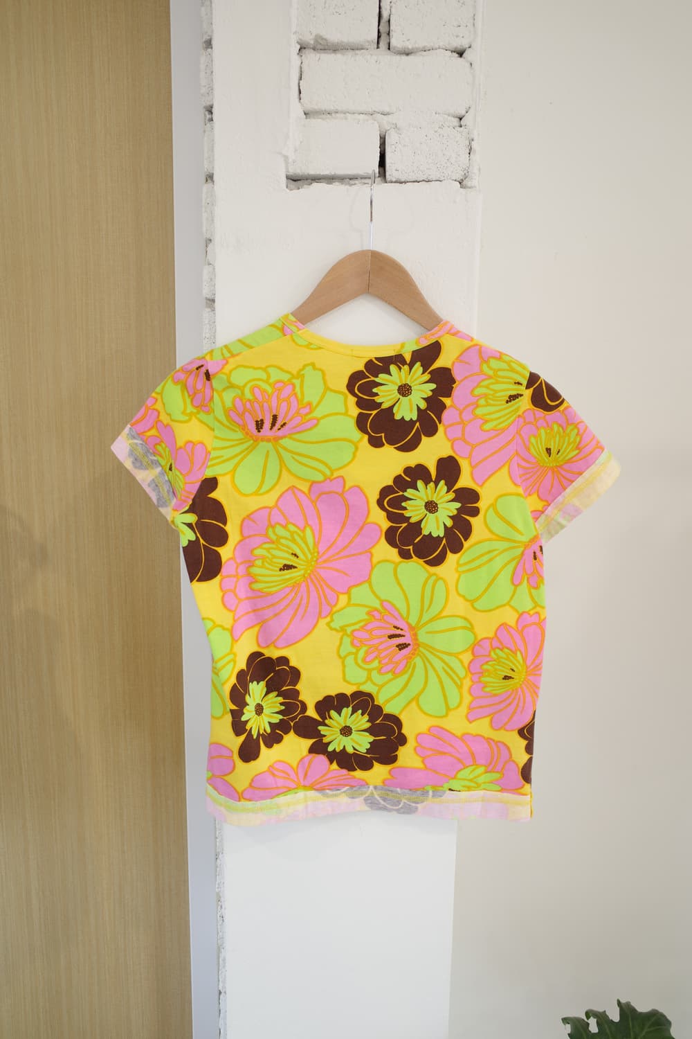 Comme des Garcons Yellow Flower T-Shirt 상품이미지9