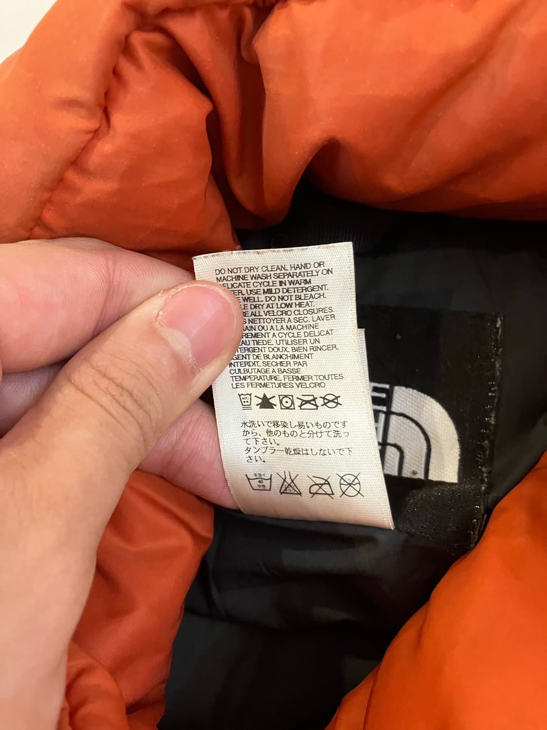 초희귀) 노스페이스 해외판 무광 오렌지 700필 눕시 상품이미지8