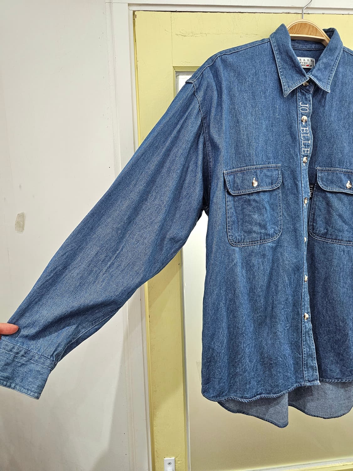 Joelle Neveu Paris 자수 데님 셔츠 상품이미지3