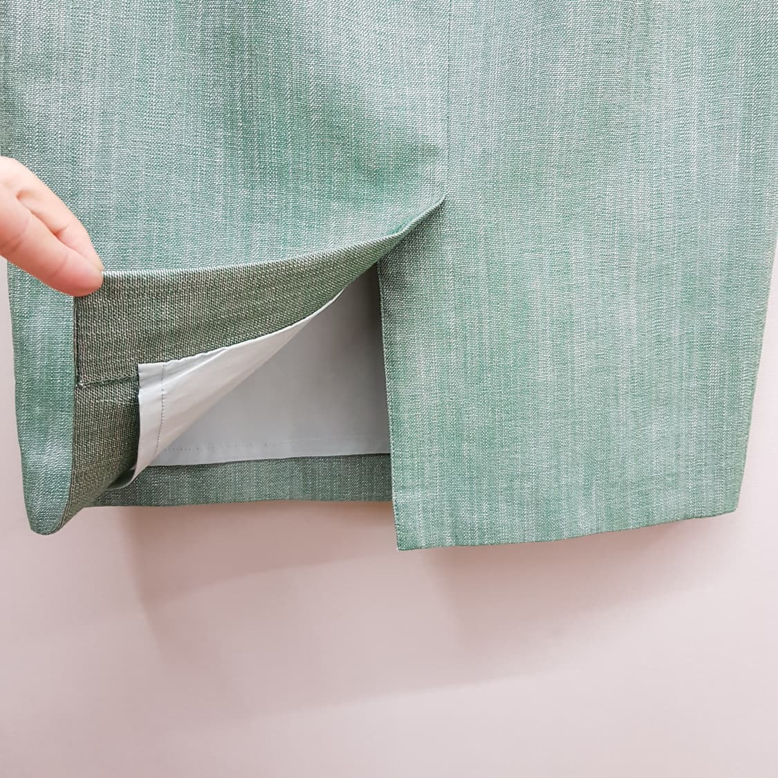 모조에스핀 2024 밑단 스릿 미디 스커트 M사이즈 상품이미지5