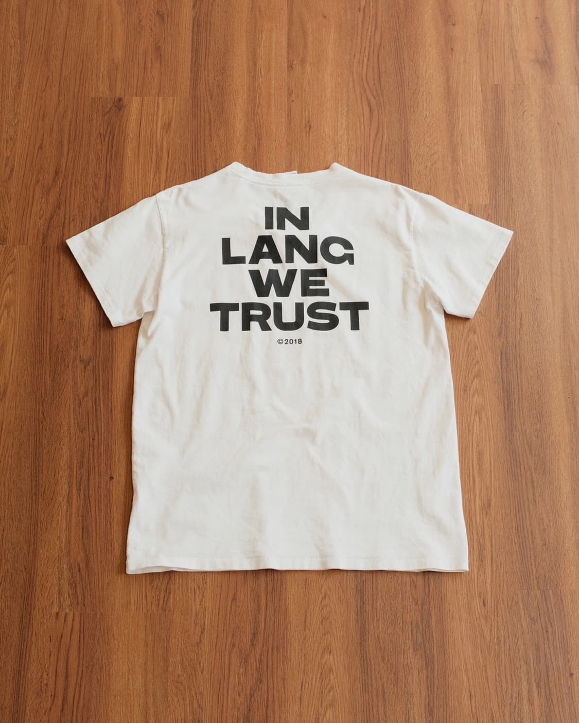 헬무트랭 18SS In Lang We Trust 티셔츠 상품이미지1